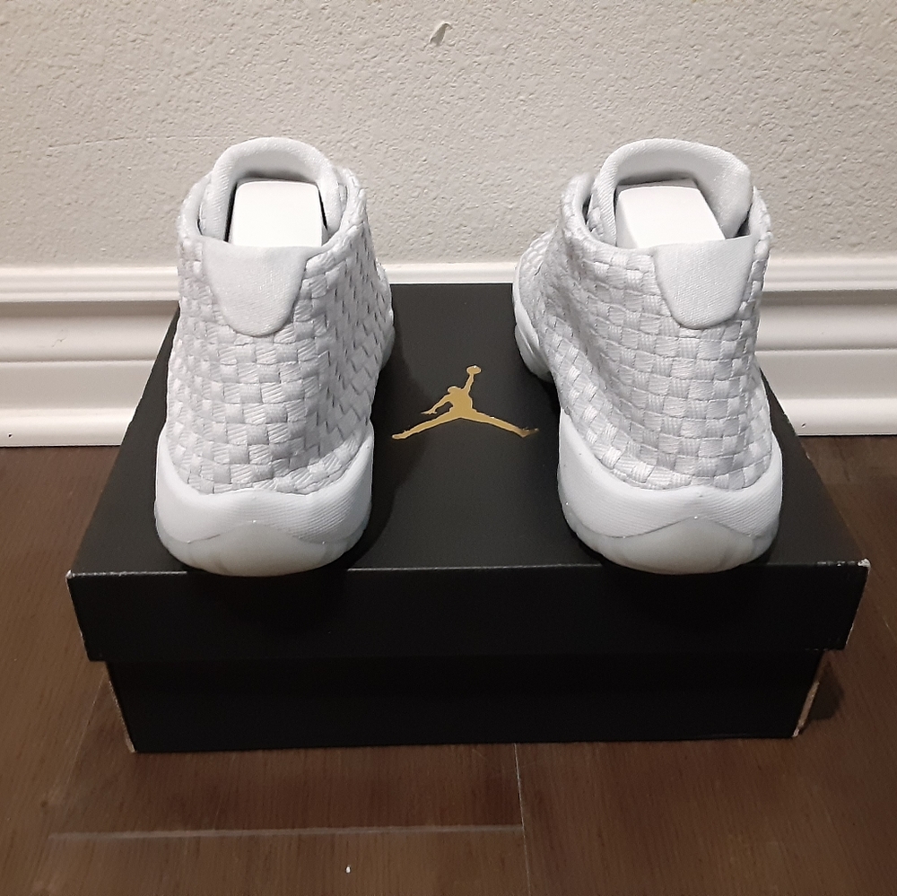 Jordans - Picture 2 of 5